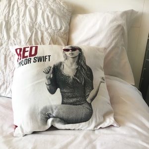 Taylor Swift pillow (rare)